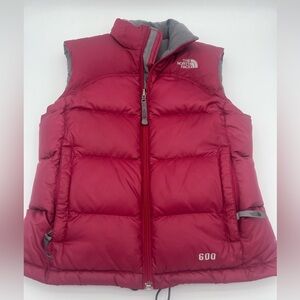 The North Face Down Vest Girls M burgundy red Insulated Quilted Puffer Full Zip